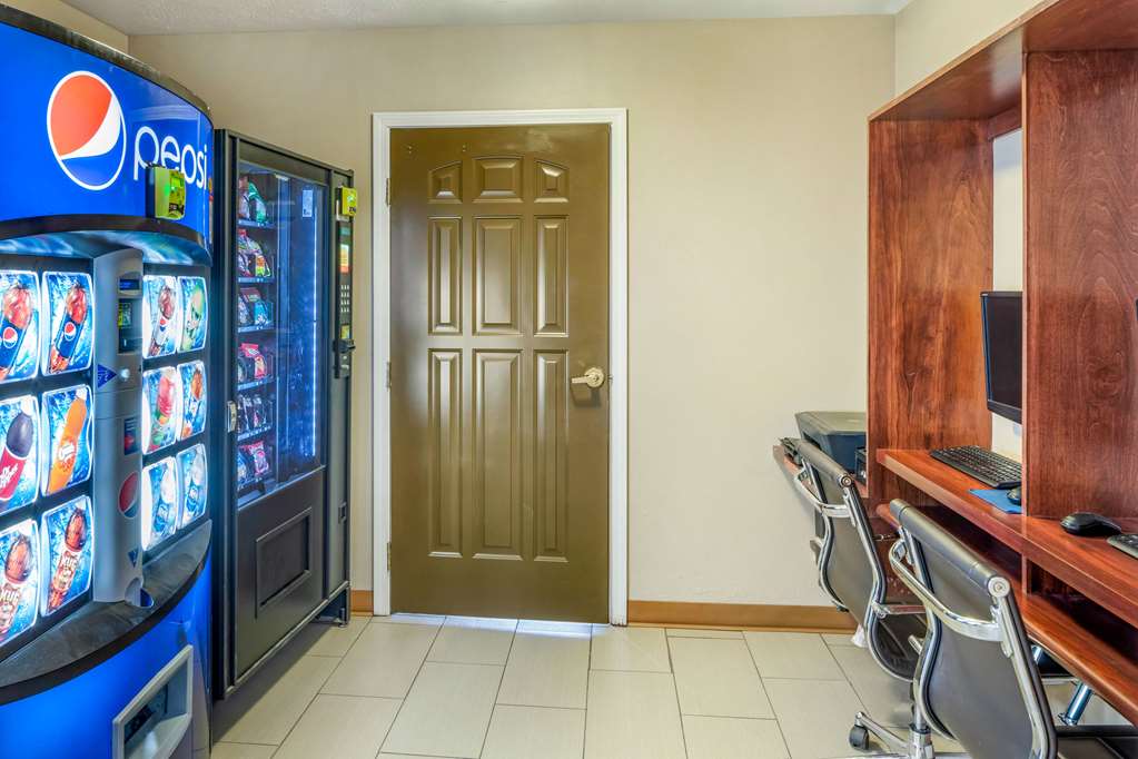 comfort inn and suites lancaster antelope valley