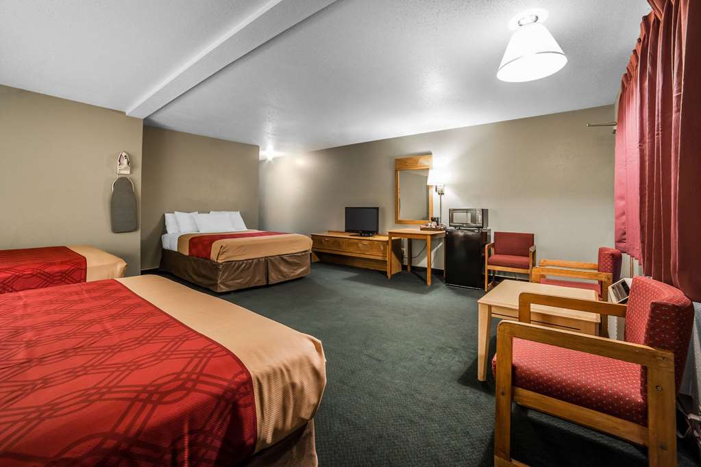 hotel fuzion inn and suites