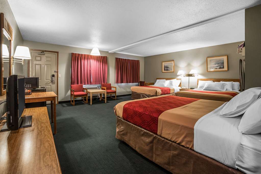 hotel fuzion inn and suites