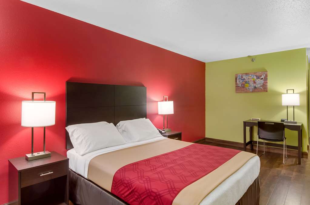 hotel fuzion inn and suites