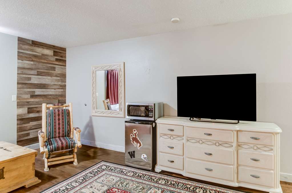 hotel fuzion inn and suites