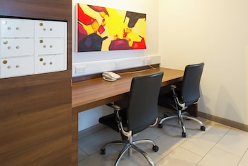holiday inn express leeds city centre by ihg