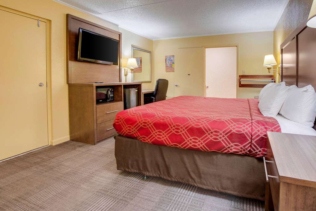 econo lodge