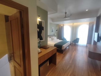 clarks inn express rishikesh