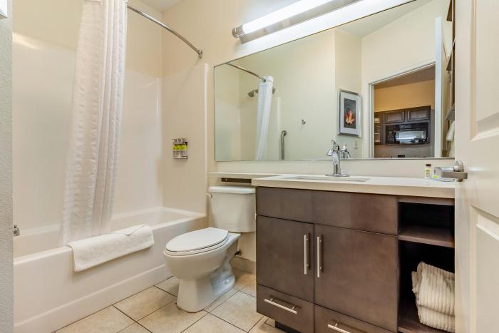 candlewood suites lincoln by ihg