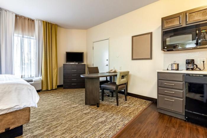 candlewood suites lincoln by ihg
