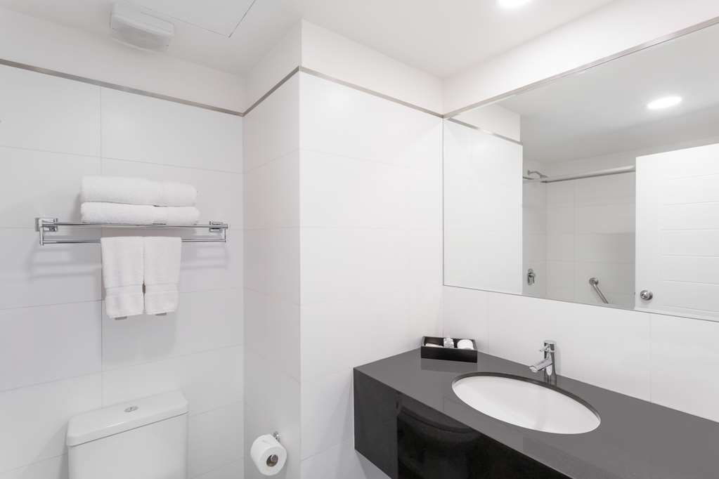 wyndham costa del sol lima airport