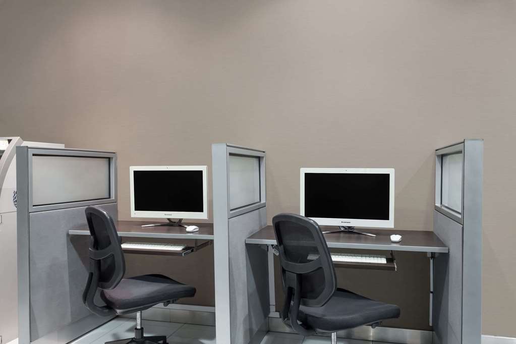 wyndham costa del sol lima airport