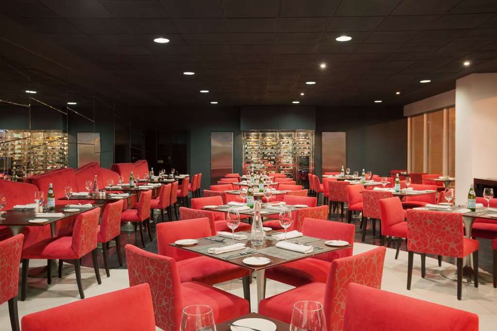 wyndham costa del sol lima airport