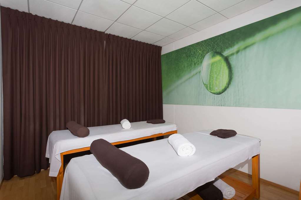 wyndham costa del sol lima airport