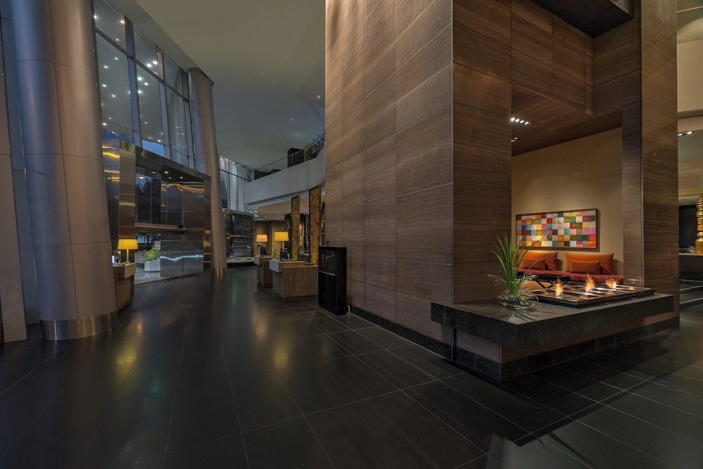 the westin lima hotel and convention center