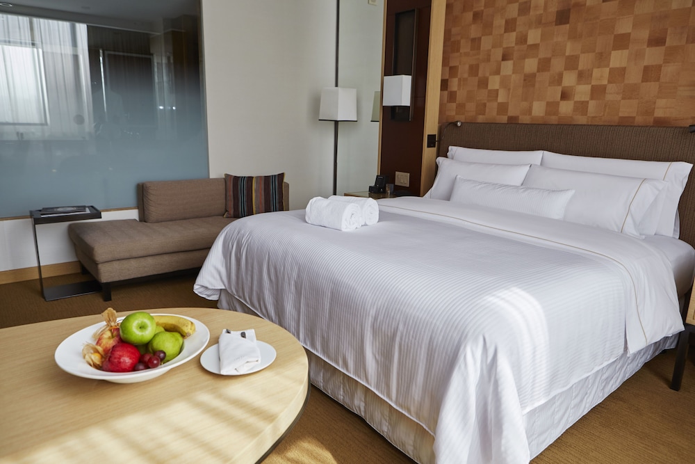 the westin lima hotel and convention center