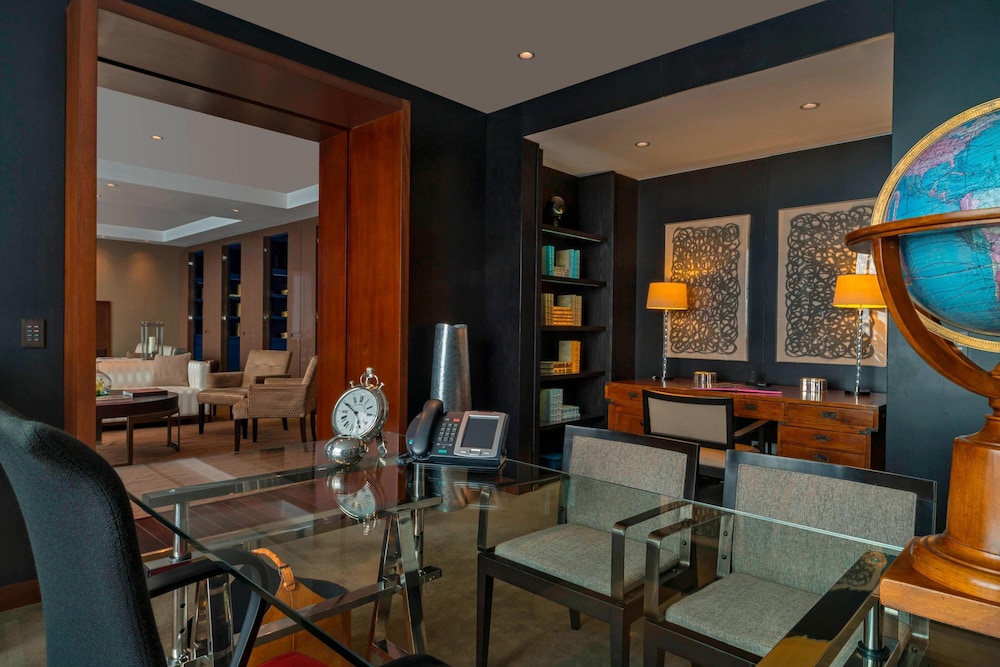 the westin lima hotel and convention center