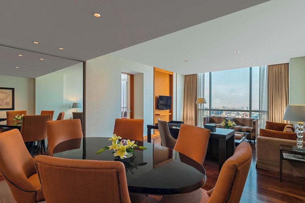 the westin lima hotel and convention center