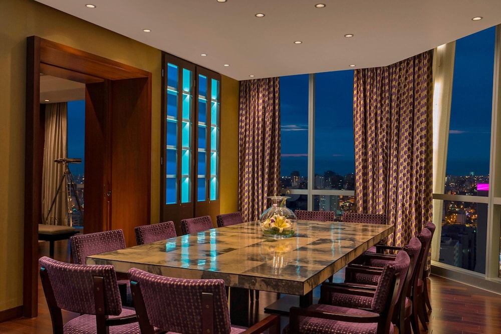 the westin lima hotel and convention center