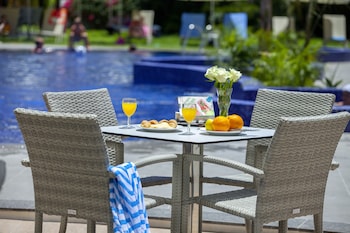 kapetanios odysseia hotel