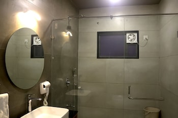 teakwood gir forest resort