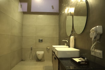 teakwood gir forest resort