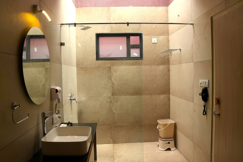 teakwood gir forest resort