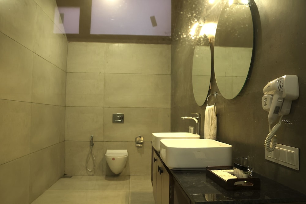 teakwood gir forest resort