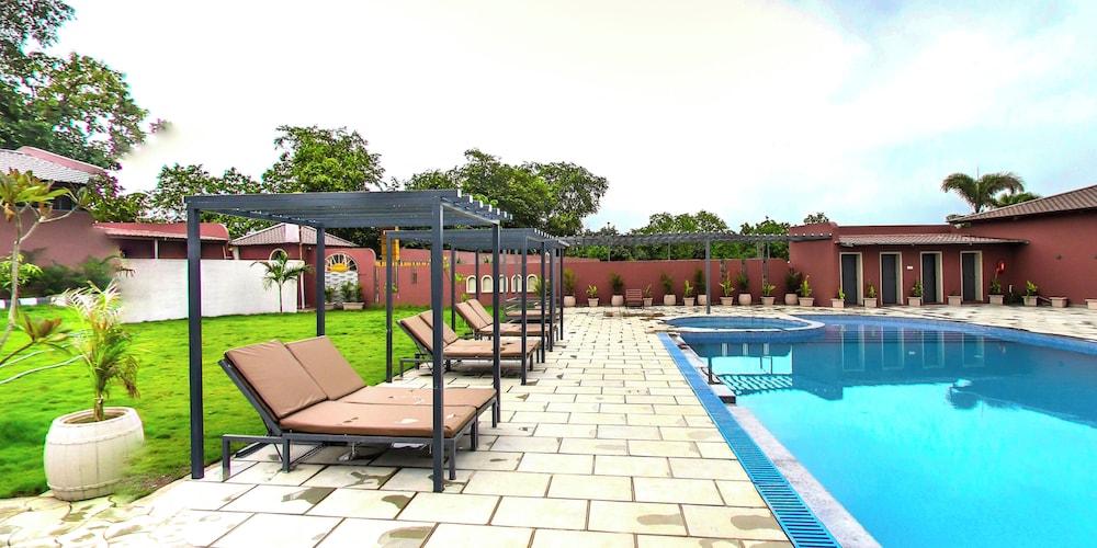 teakwood gir forest resort