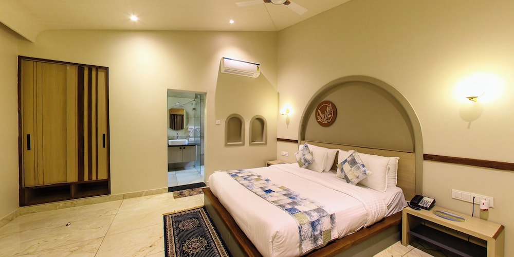 teakwood gir forest resort