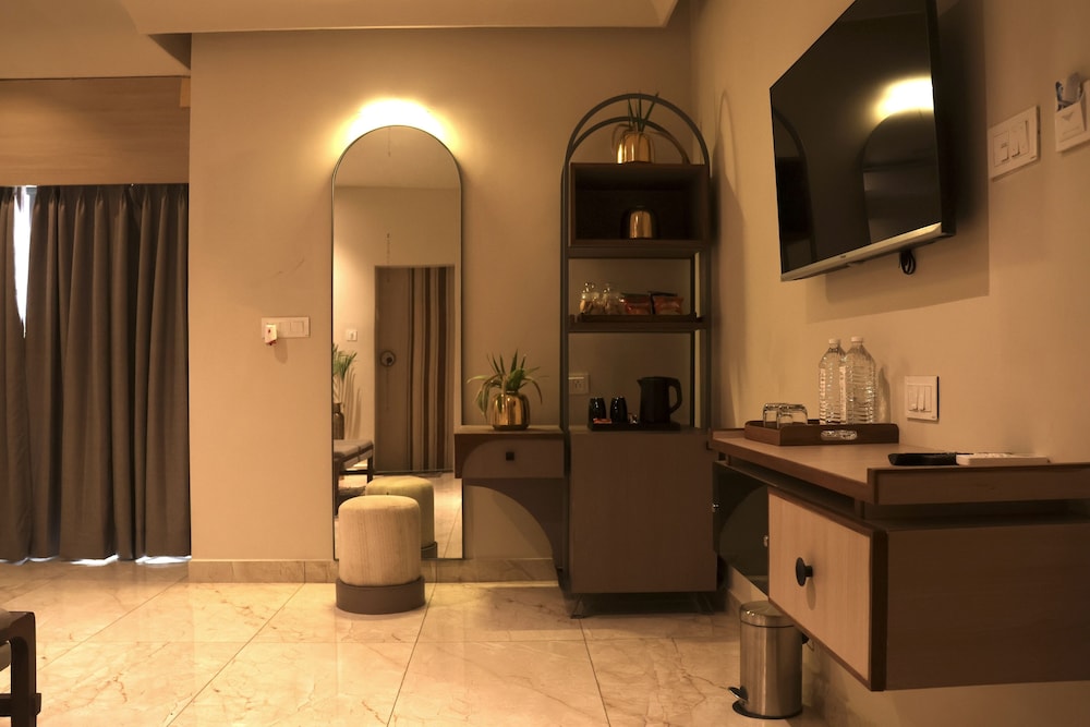 teakwood gir forest resort