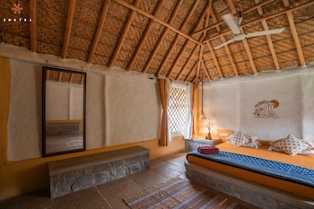 zostel hampi gangavathi