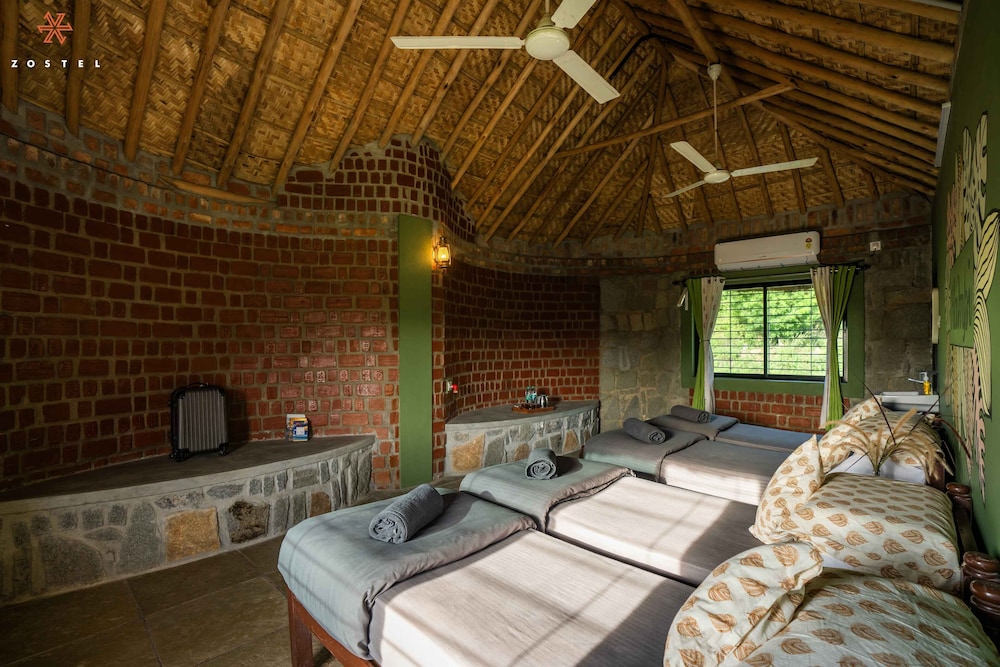 zostel hampi gangavathi