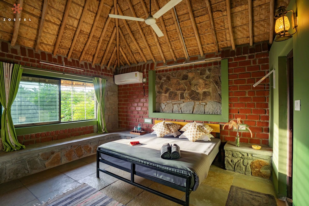 zostel hampi gangavathi