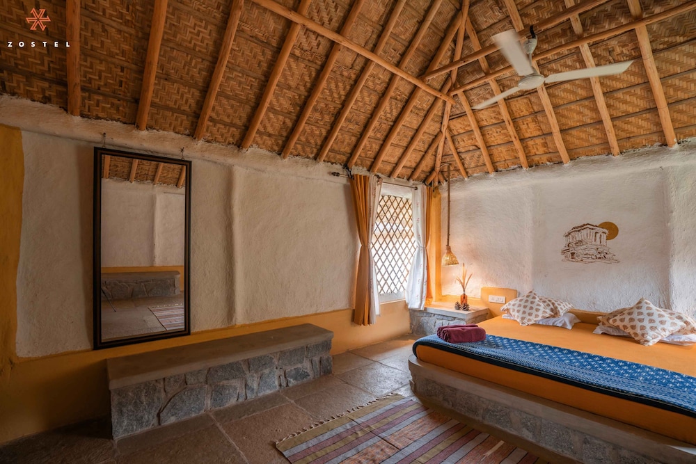 zostel hampi gangavathi