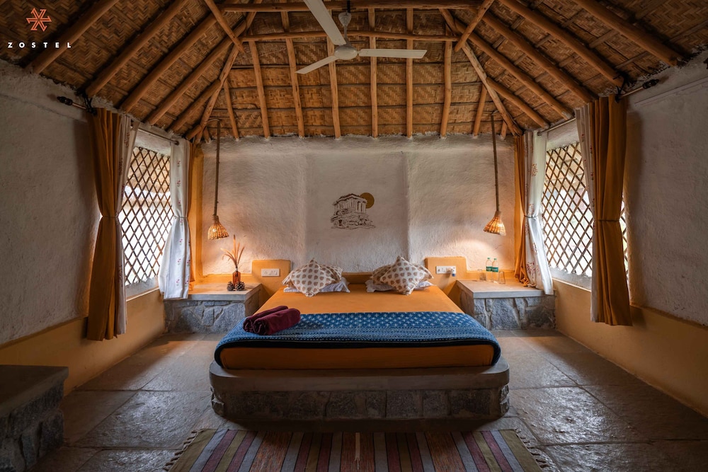 zostel hampi gangavathi