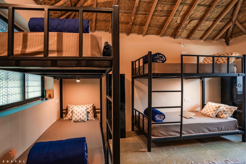 zostel hampi gangavathi