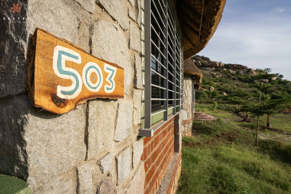 zostel hampi gangavathi