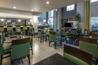 holiday inn express hotel and suites livermore by ihg