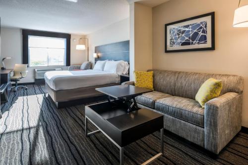 holiday inn express hotel and suites livermore by ihg