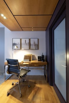 apex temple court hotel