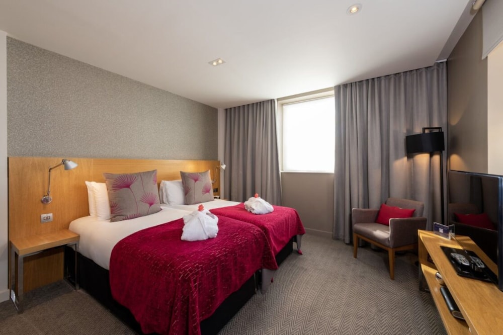 apex temple court hotel