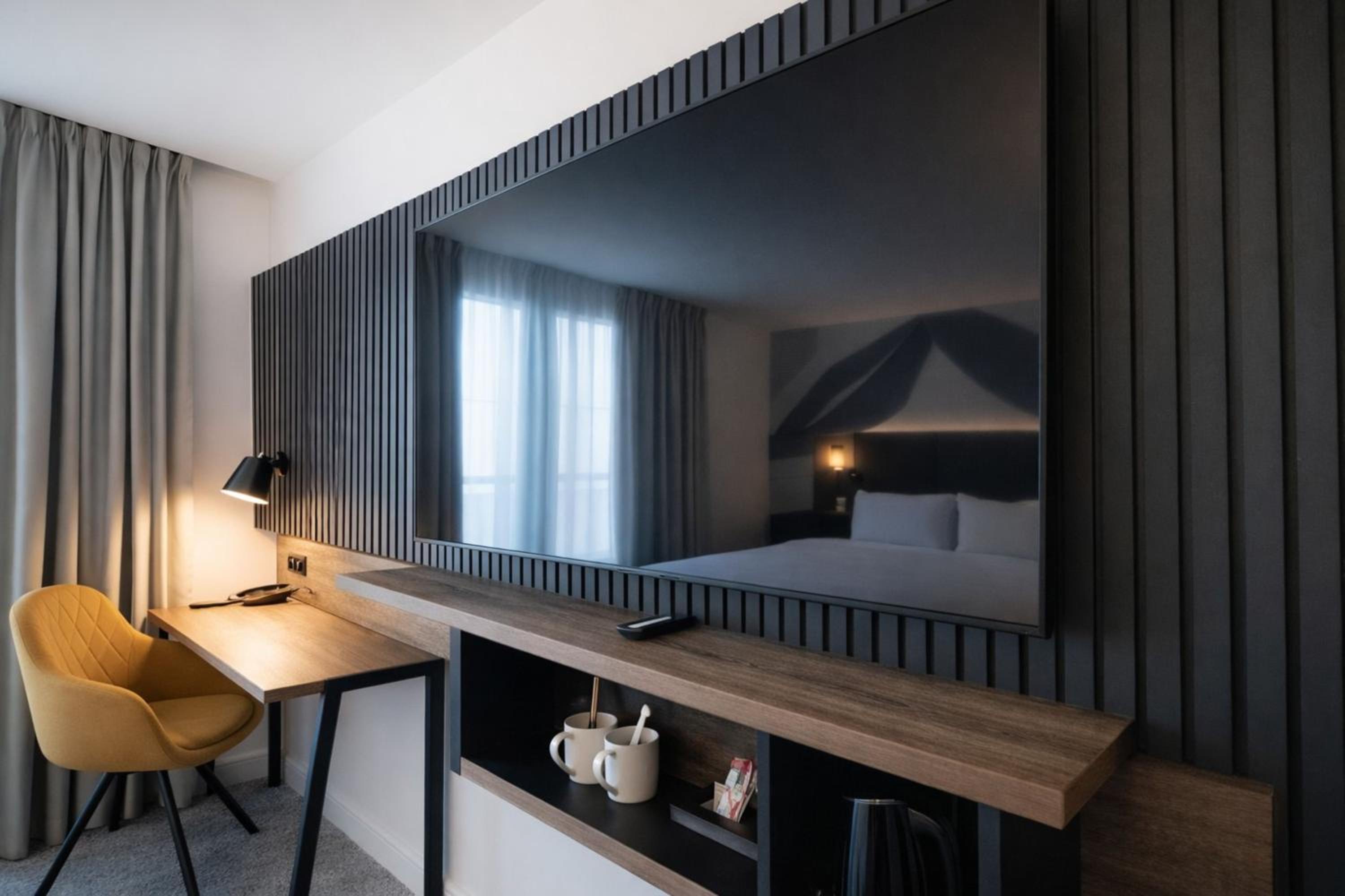holiday inn london camden lock by ihg