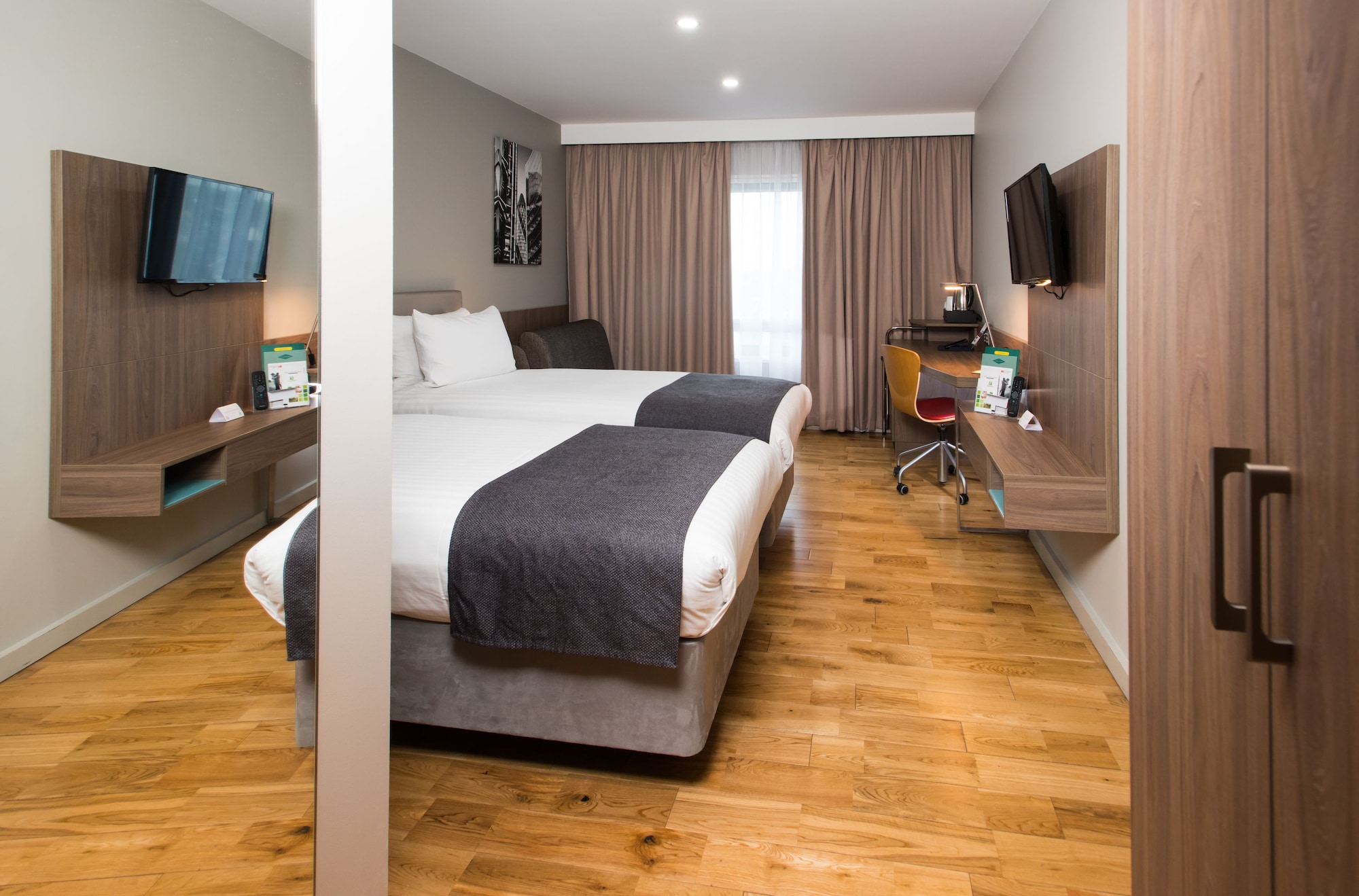 holiday inn london west by ihg