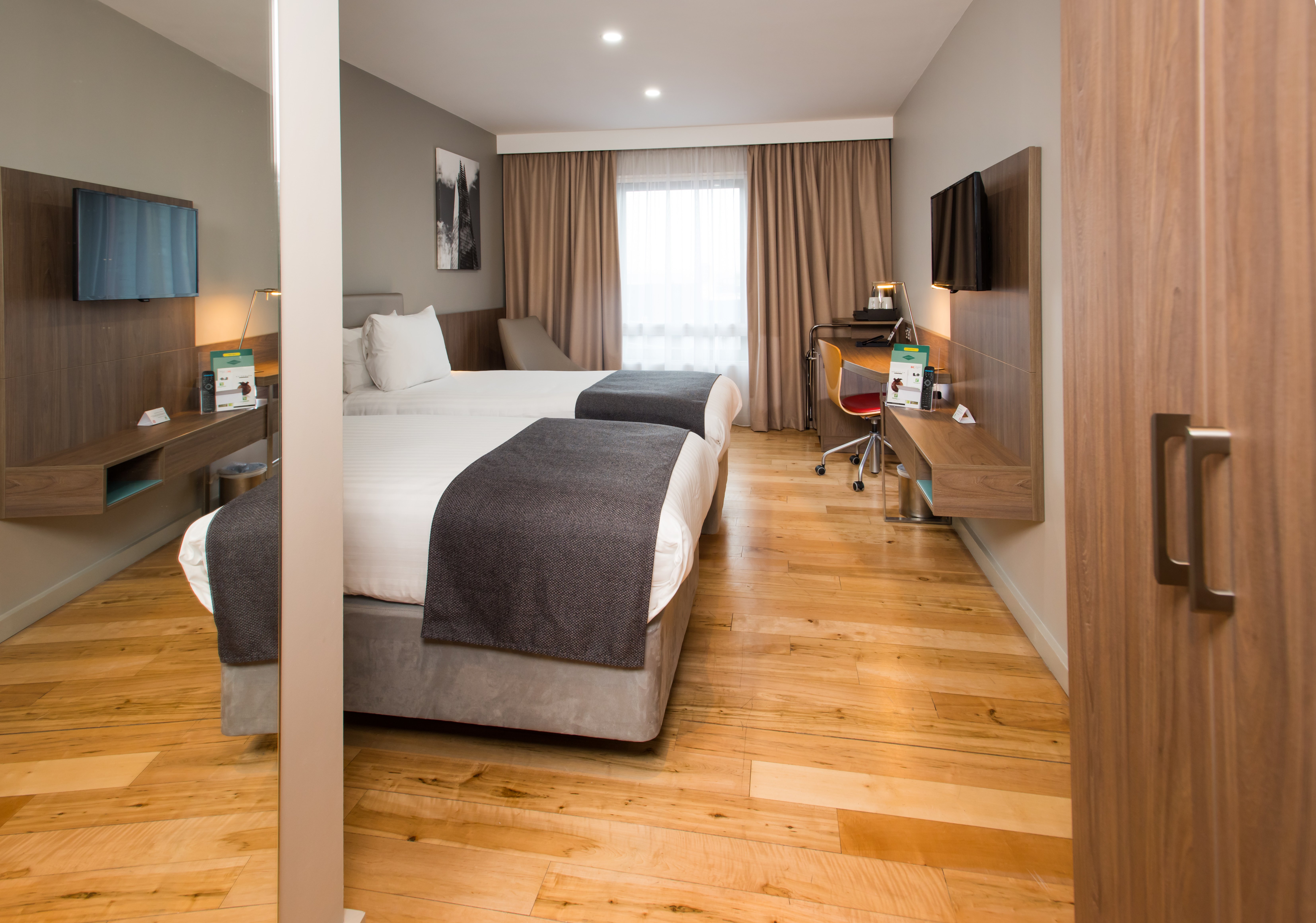 holiday inn london west by ihg