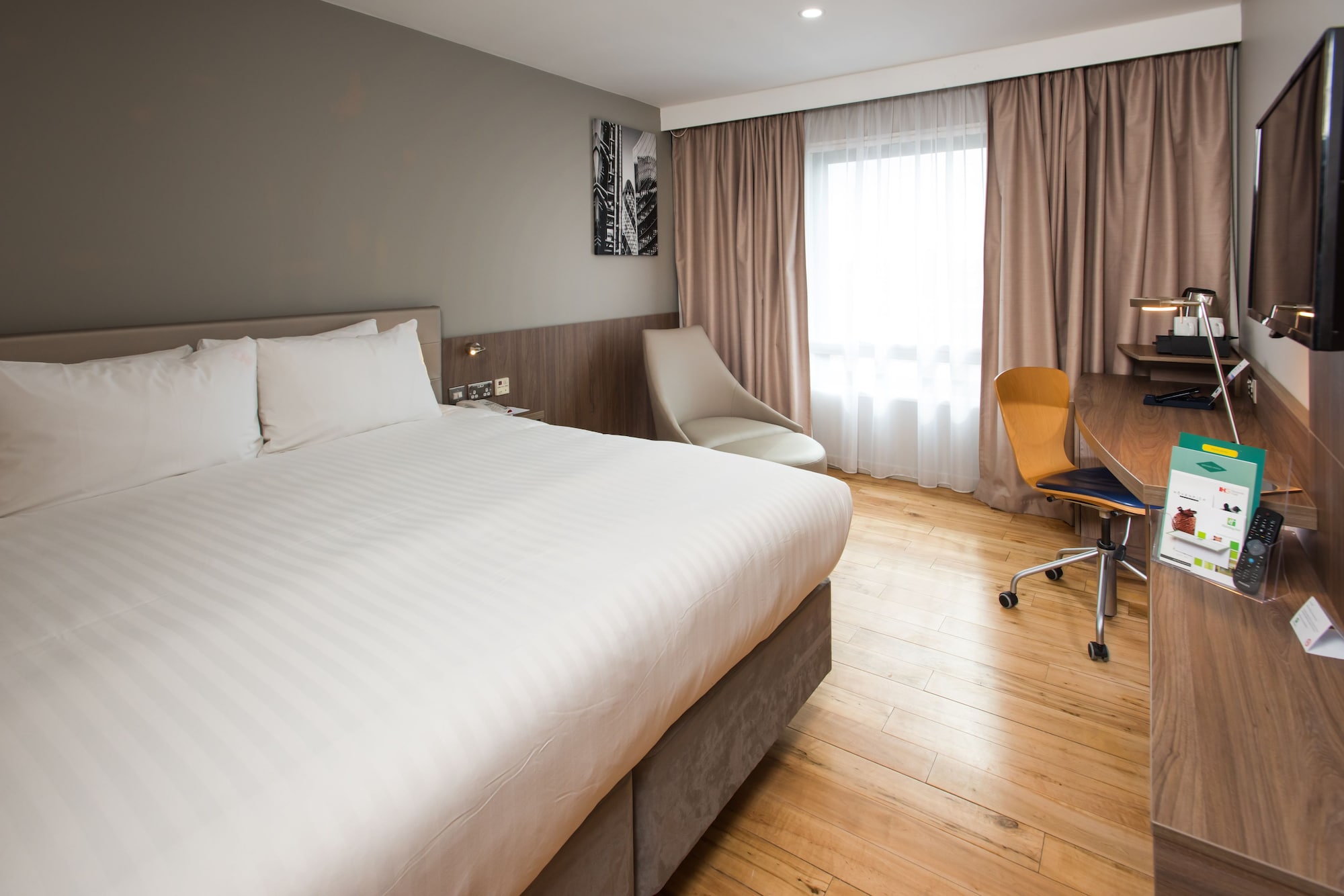 holiday inn london west by ihg