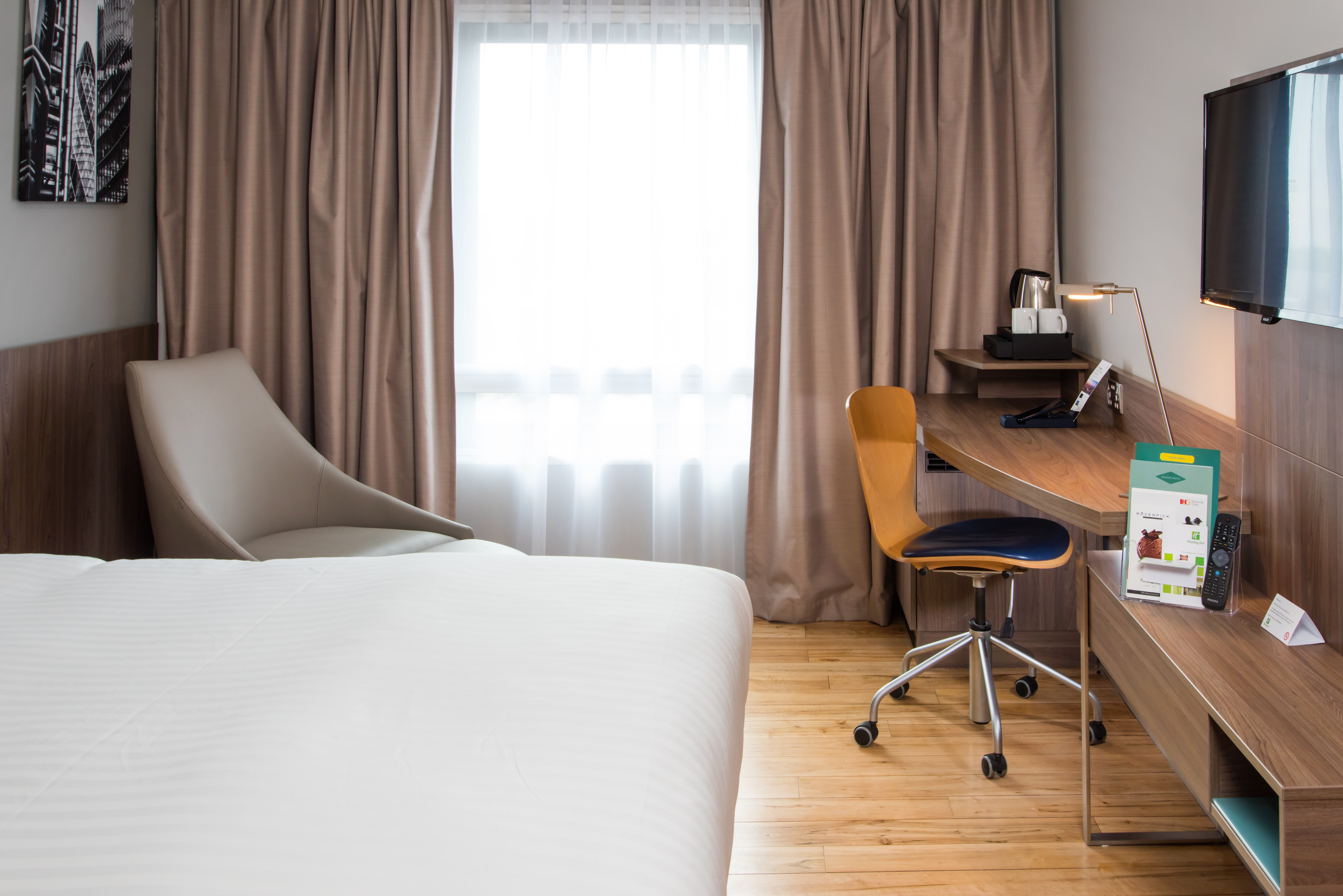 holiday inn london west by ihg