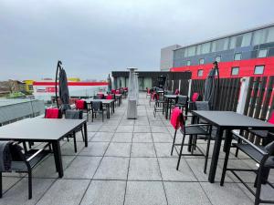 holiday inn london west by ihg