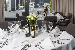 holiday inn london west by ihg