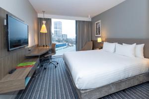 holiday inn london west by ihg