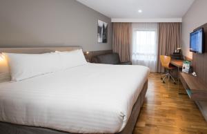 Holiday Inn London - West By Ihg,Greater London>>Ealing,4 star