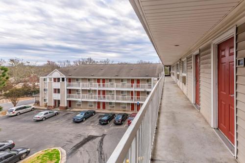 hometowne studios by red roof gainesville ga