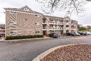 hometowne studios by red roof gainesville ga