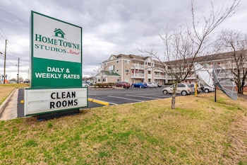 hometowne studios by red roof gainesville ga